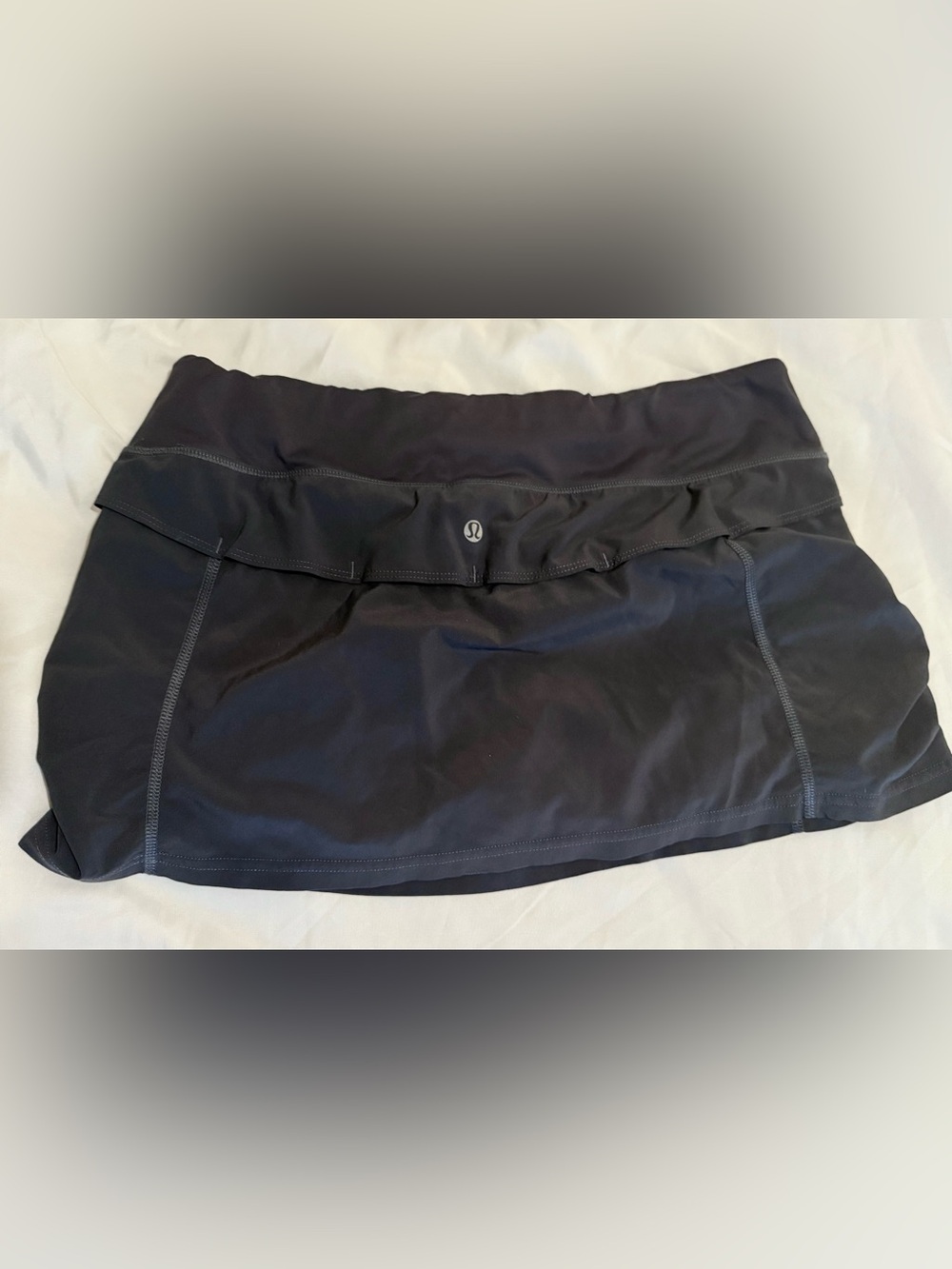 lululemon athletica Grey/Black Athletic Shorts - Size 8